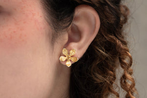 Medium Flora Earring