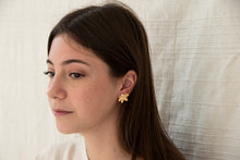 Load image into Gallery viewer, Artemide earring
